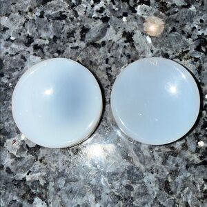 Light Agate sphere holders - set of 2